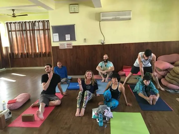 Students practising together inside the Deep Yoga shala in Tapovan, Rishikesh